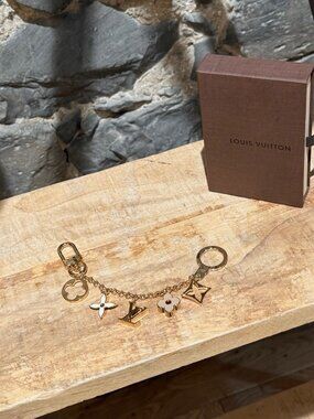 Louis Vuitton Gold Fleur De Monogramme Keychain Bag Charm